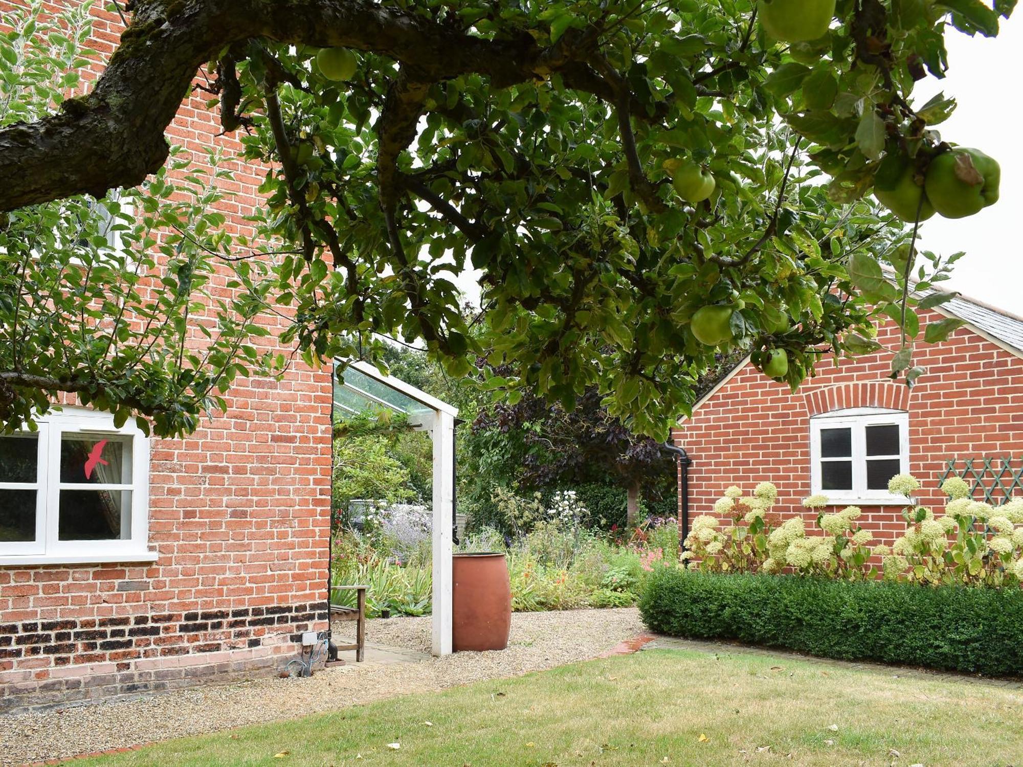 The Cottage Great Blakenham Exterior foto